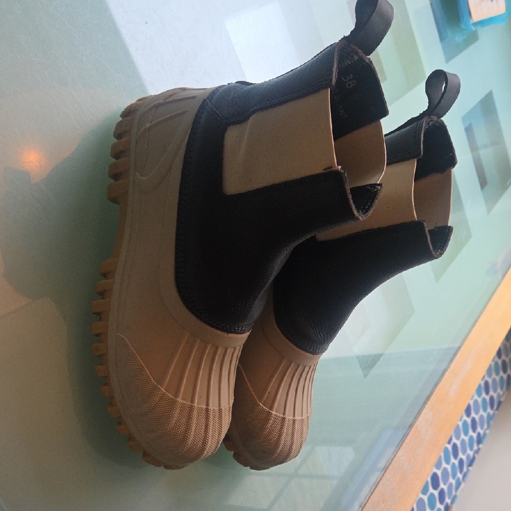 Stylish Black and Tan Ankle Boots for Women